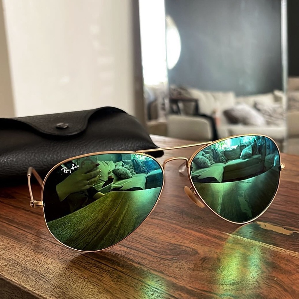 RayBan no scratches or damages.